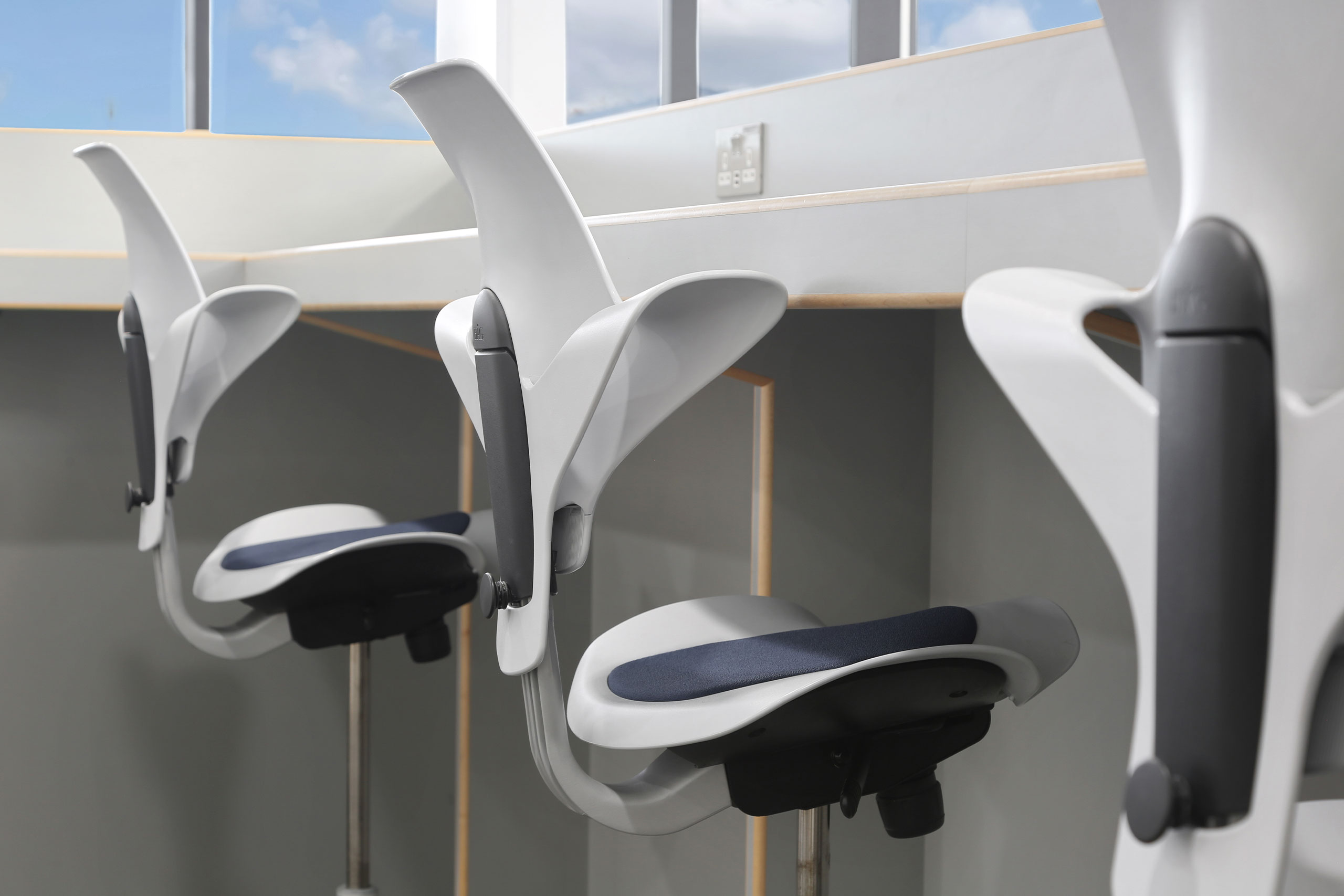 DIGITAL_REALTY_WE_ARE_SPACES_OFFICE_FIT_OUT_COMMERCIAL_INTERIORS_FURNITURE_ERGONOMIC